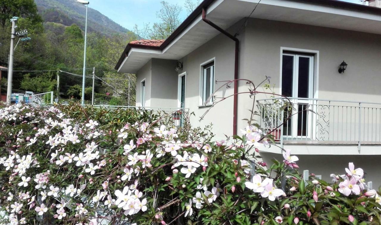 B&B Tra i Laghi Casale Corte Cerro Esterno foto